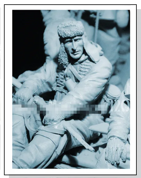 

1/16 Die Cast Resin Figure Model Assembly Kit WWII German Winter Soldier Model Assembly Toy Unpainted