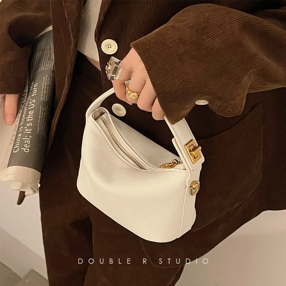

Mini Box Soft Leather Cloud Cute Bag Shoulder Messenger Chain Mobile Phone Bag Crossbody Small Sling Bags for Women Luxury