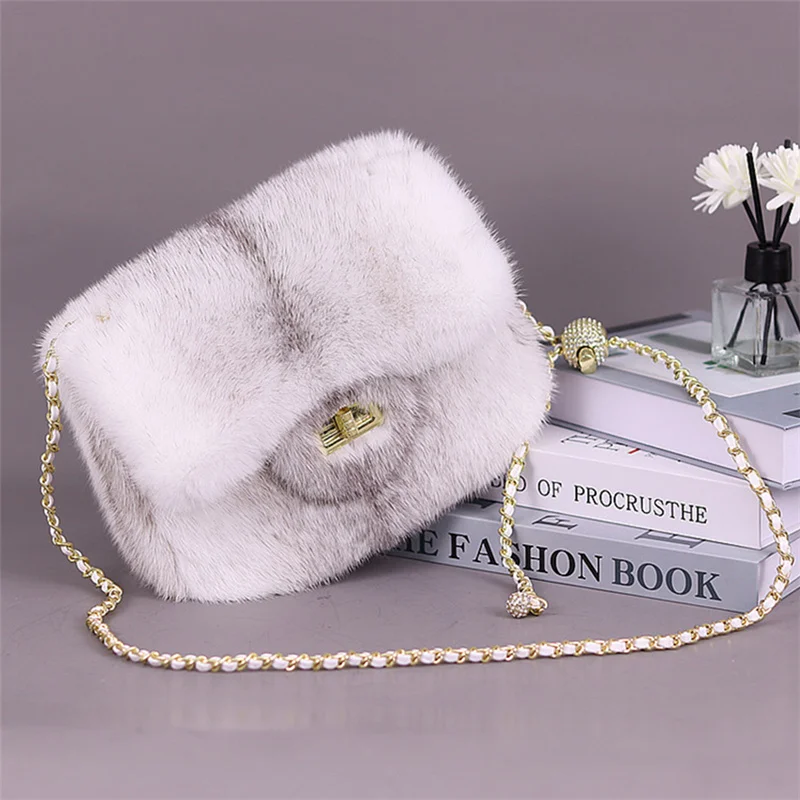 

Designer Female Mink Fur Tramp Shoulder Bag 2023 New Winter Furry Women's Tote Handbag Fashion Women's Underarm Bag