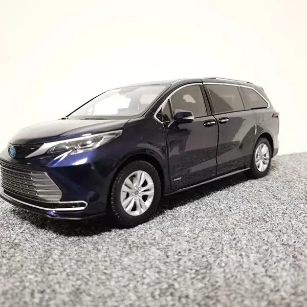 Модель Gac Toyota Syna MPV TOYOTO SIENNA Коммерческий автомобиль 1:18 автомобиля из сплава