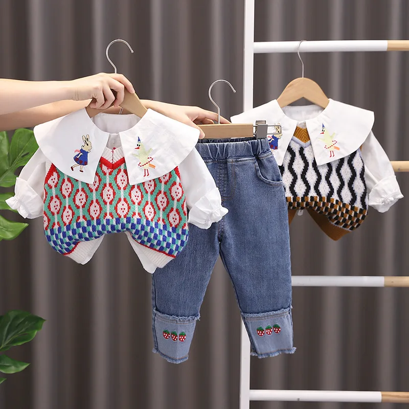 

2022 Autumn Children Girl 3PCS Clothes Set Sweater Vest Embroidery Cartoon Rabbit Lapel Long Sleeve Shirt Jeans Infant Girl Suit