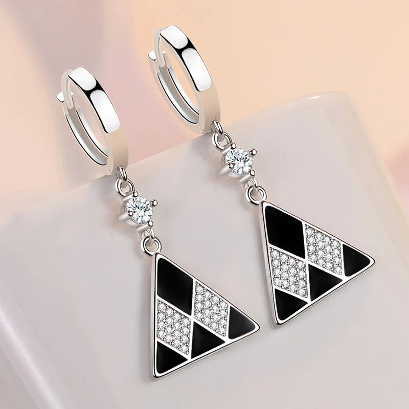 

Женские серьги из серебра 925 пробы, с фианитами
