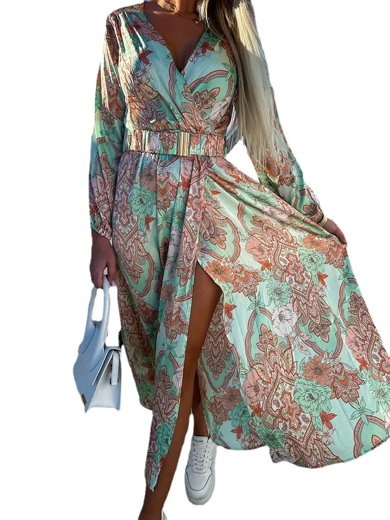 Женское платье с длинным рукавом V-образным вырезом и поясом