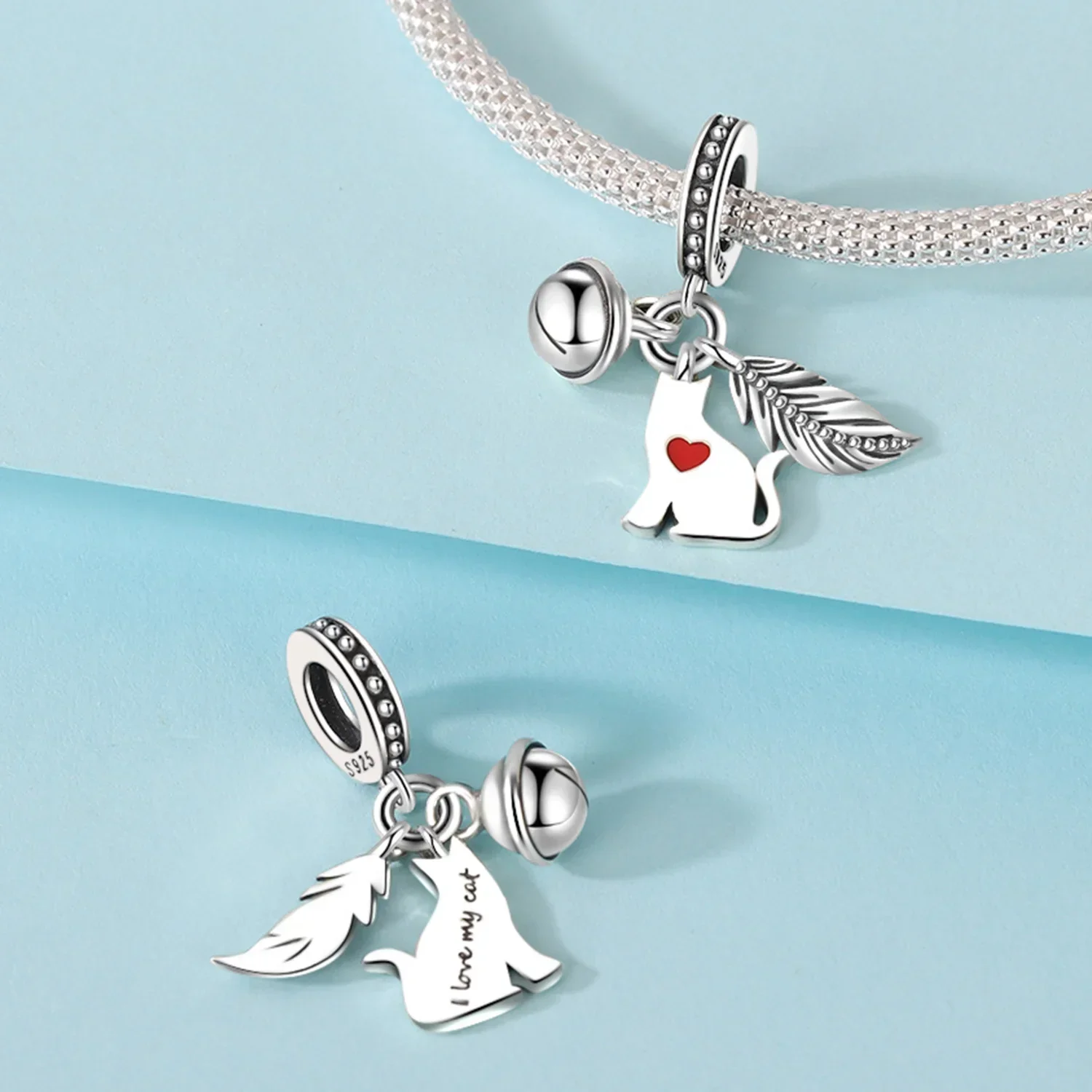 Оригинальный стерлингового серебра 925 пробы милый колокольчик с перьями котенка