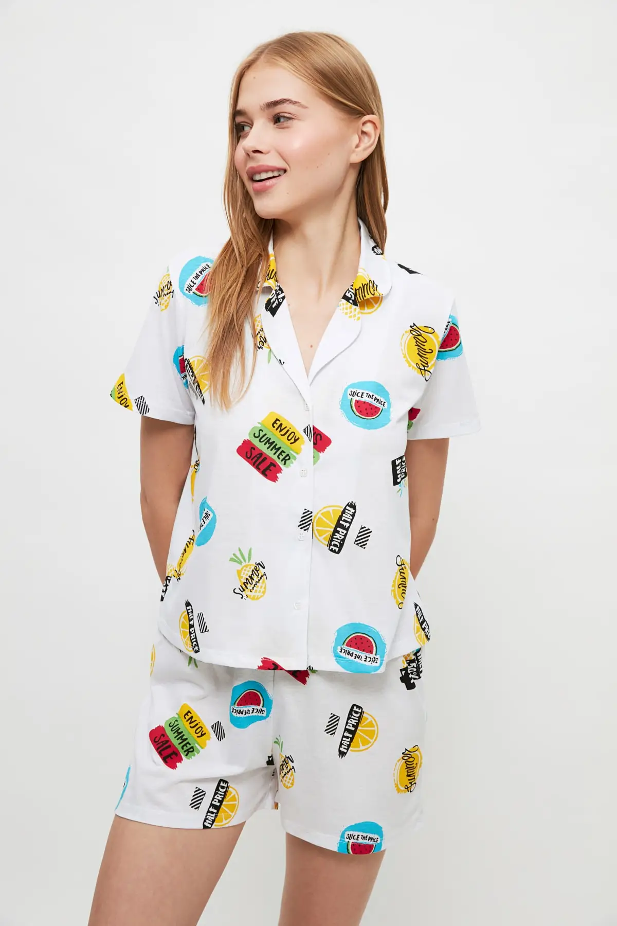 

Trendyol Printed Knitted Pajamas Set THMSS21PT1373