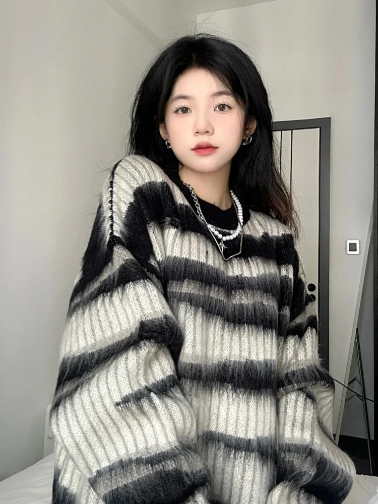 

Autumn Zebra Striped Sweaters Women Harajuku Knitted Jumper Y2k Aesthetic Grunge Streetwear Loose Korean Fashion Soft Loose Tops