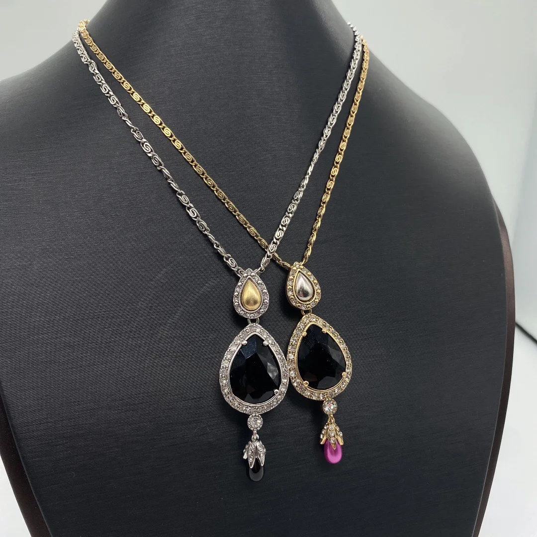 

Fashion Women's Necklace Set Bracelet Earring Set, Men's High-end Trend Banquet
