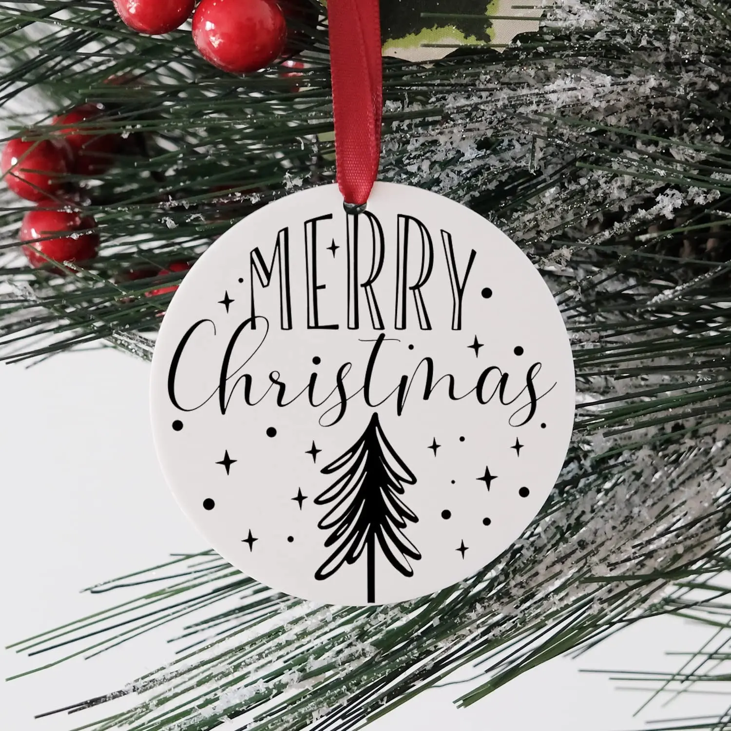 

White Round Acrylic Ornament Blanks 3 Inch Acrylic Disc Circle with Hole for DIY Christmas Craft,Stocking Name Tag,DIY Projects