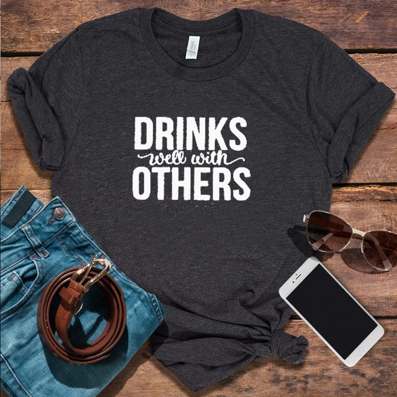 

Drinks Well with Others Tshirt Harajuku Gothic Tops White Top Women 2022 New Funny Drinking Shirt Vintage Couple Clothes Tee