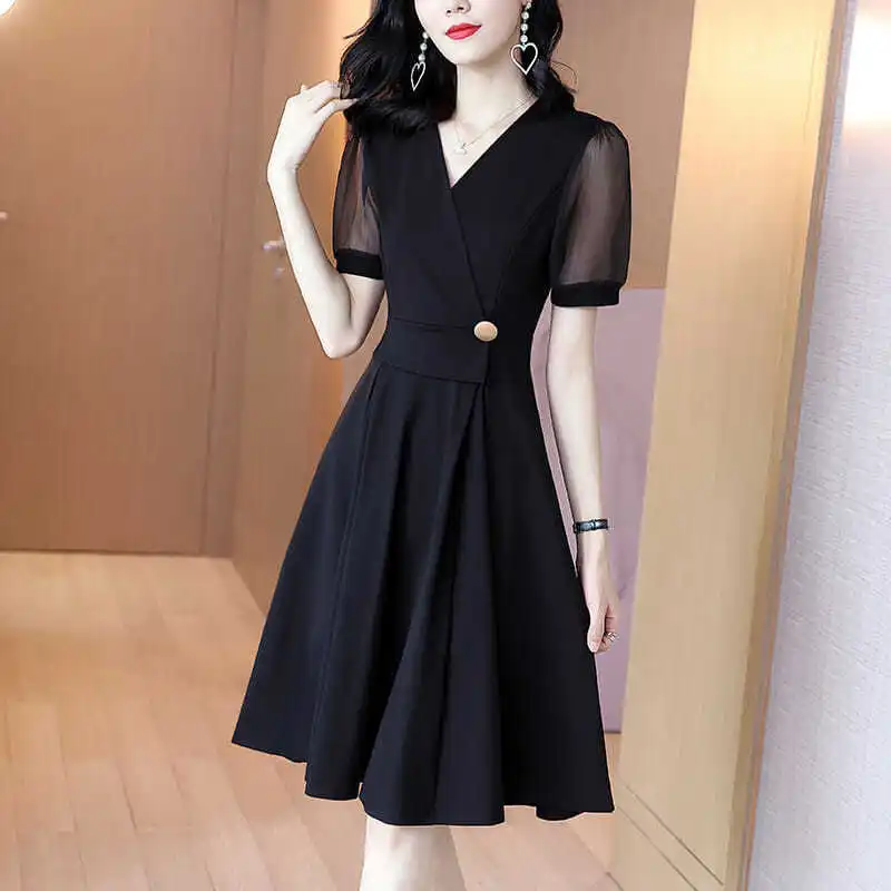 

2022 New Slimming Simple Fashion French Retro Hepburn Temperament Dress Women