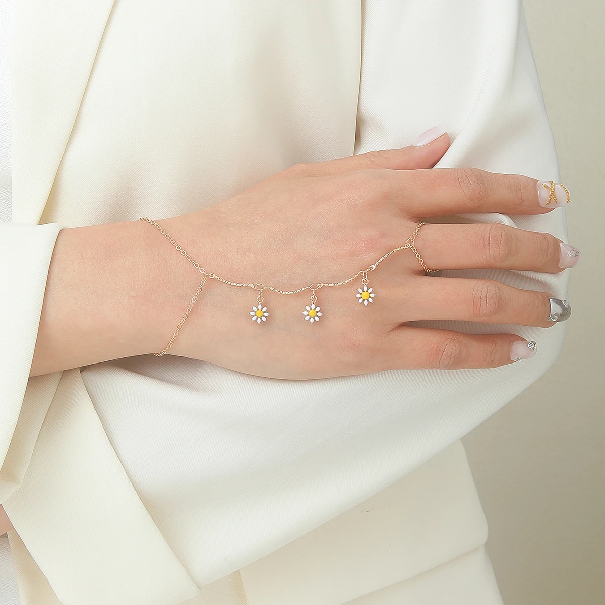 Простой винтажный набор ювелирных изделий с маргариткой и кольцом