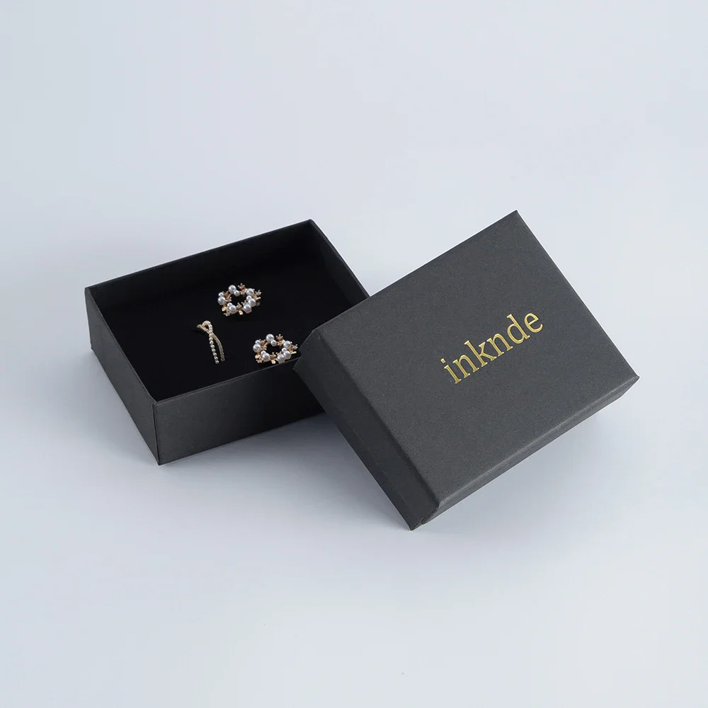 60 шт. черная шкатулка для драгоценностей из крафт-бумаги с логотипом подарочная