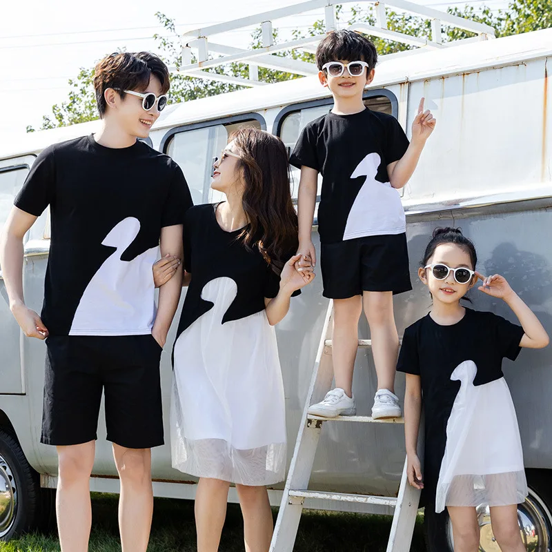 Коллекция 2022 года летняя одежда для всей семьи футболка Платья мамы и дочки