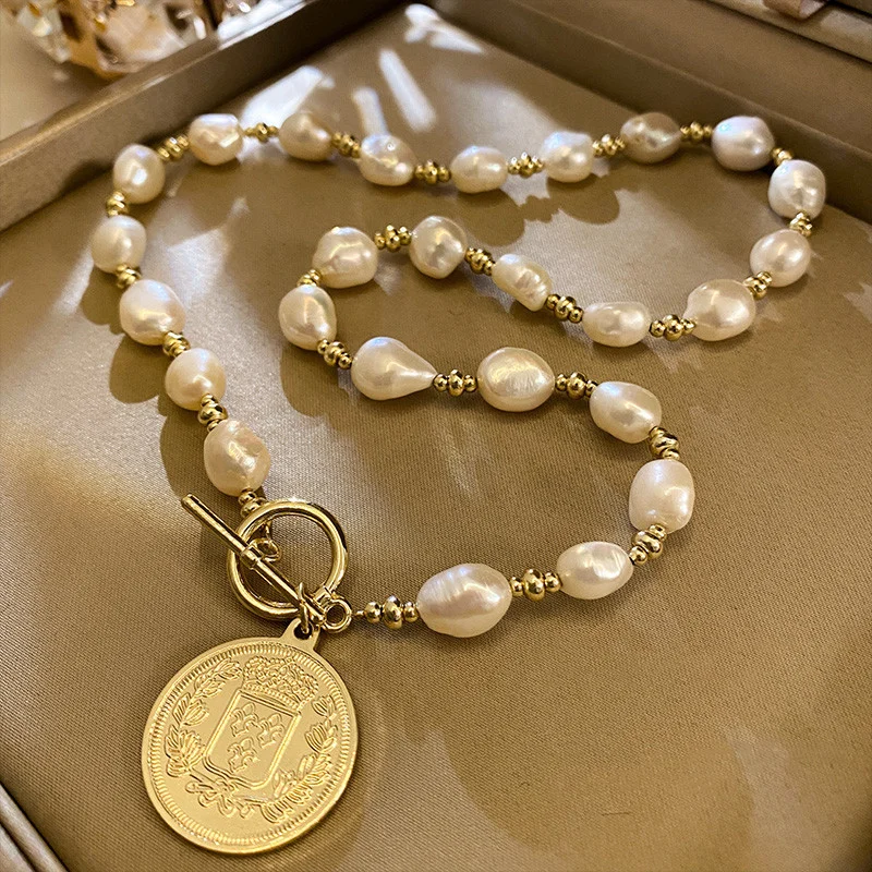 

Minar Retro Baroque Freshwater Pearl Choker Necklace for Women Gold Color Head Portrait Pendant Necklaces Casual Accessories