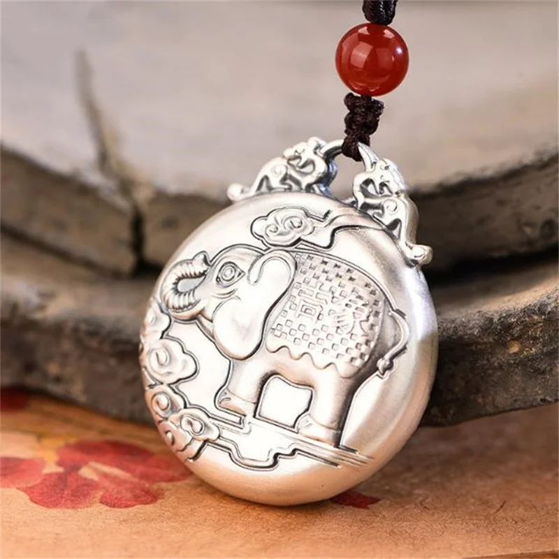 

Vintage Elephant Pendant Necklace For Men Jewelry Lucky Animal Design Sweater Necklace Women Neck Accessories Fashion Lady Gift