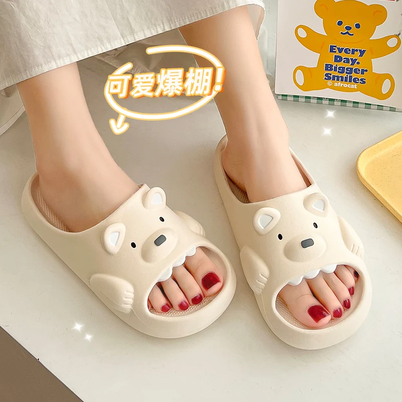 

Тапки ASIFN женские с мультяшным медведем, домашние мягкие Нескользящие боковые шлепанцы, пляжная обувь для улицы, сандалии для пар, летние