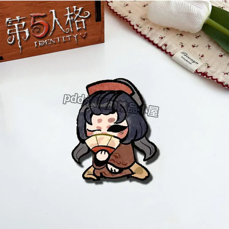 Стиль V Aesop Carl Luca Balsa косплей искусственная брошь 2024 Новые рюкзаки куртки шляпы