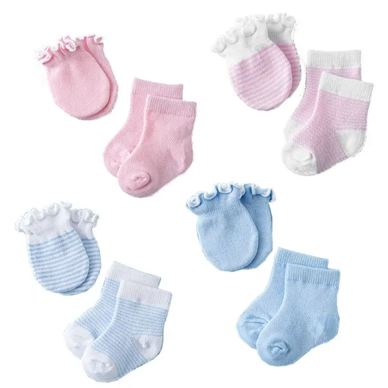 

2 Pairs Baby No Scratch Mittens Gloves and 2 Pairs Infant Socks for 0-6 Months Baby for Newborn Baby-blue/Pink