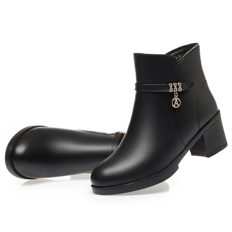 AIYUQI Women's Boots Winter Genuine Leather 2023 New Large Size 41 42 43 Women's Short Boots Natural Wool Women's Ankle Boots