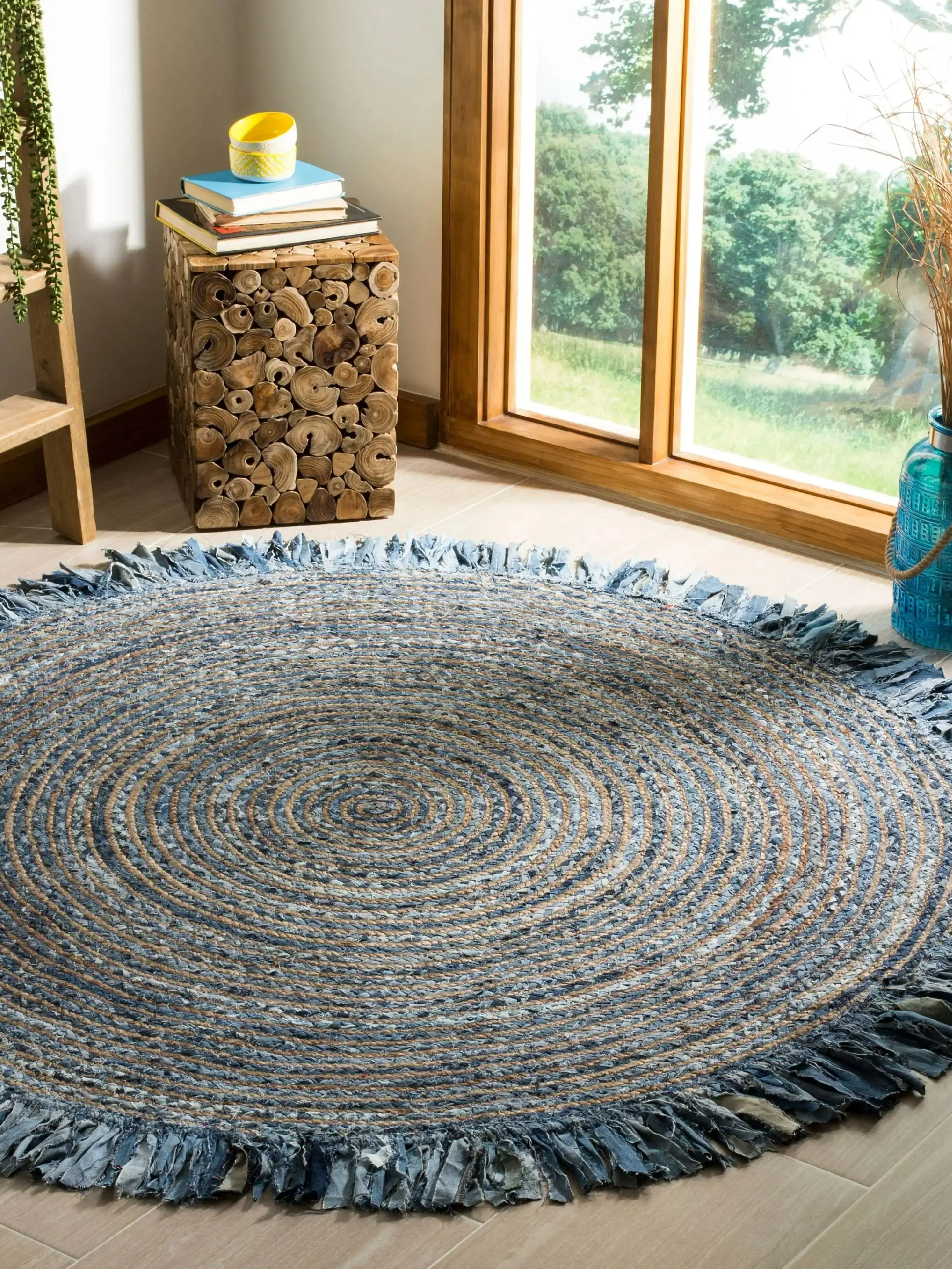 

SAFAVIEH Cape Cod Victoria Braided Area Rug, 8' x 8' Round, Ivory/Denim