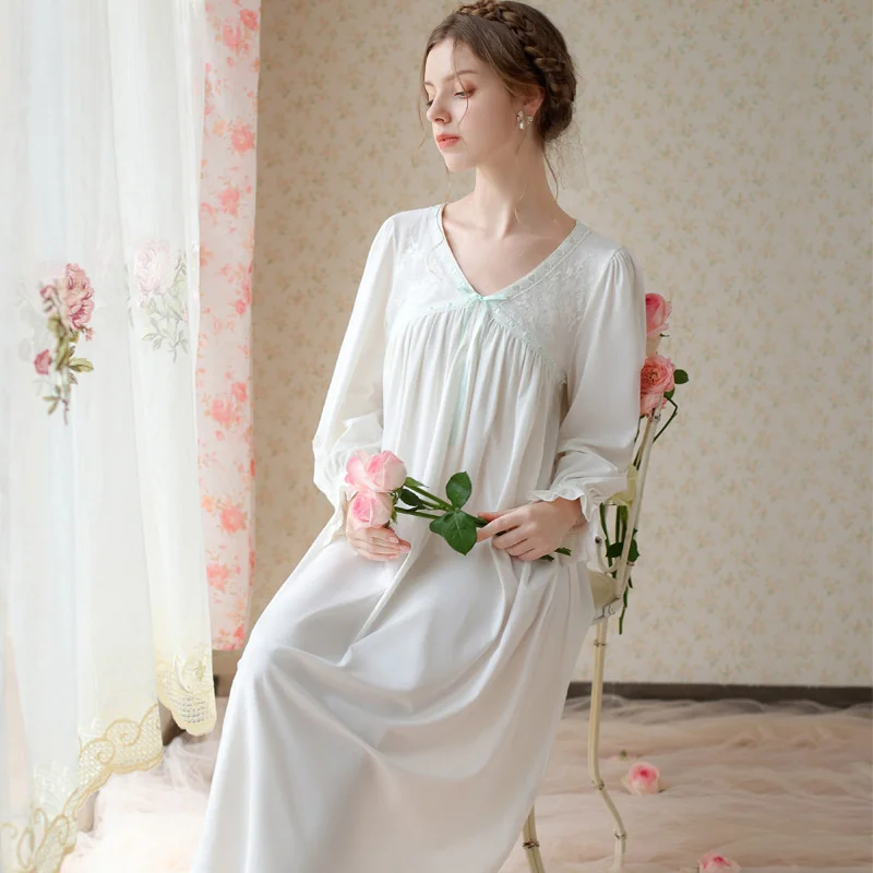 2023 Nightgown Women Cotton Lace Long Sleeve French Style Nightdress Fairy Spring V-Neck Vintage Sleepshirt Sleepdress Nightwear