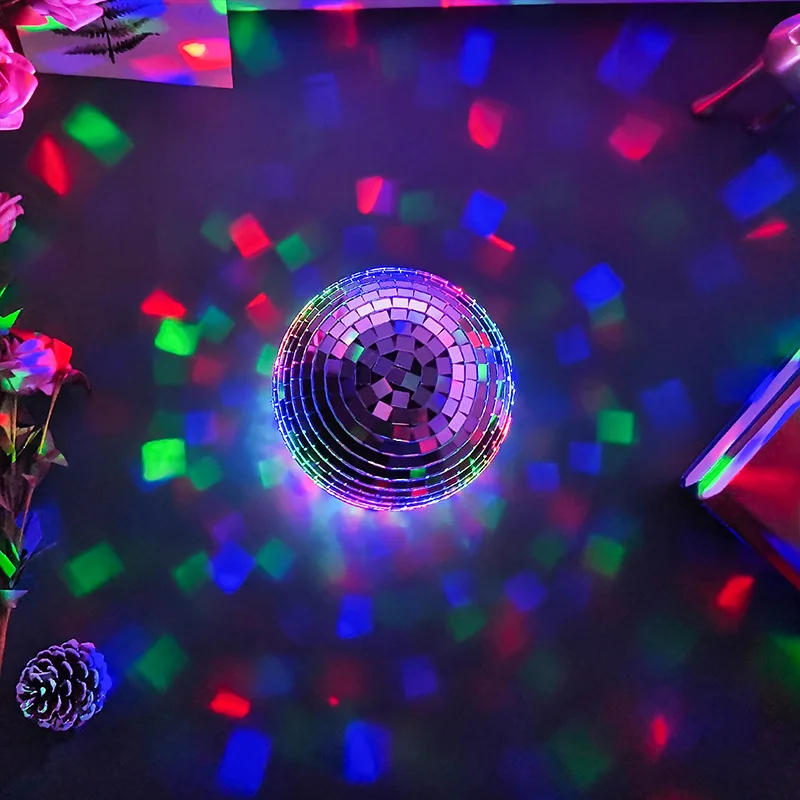 Фото 5-дюймовый диско-шар с гибкой LED-подсветкой и автоповоротом для танцев, семейных вечеринок и декоративного освещения №4