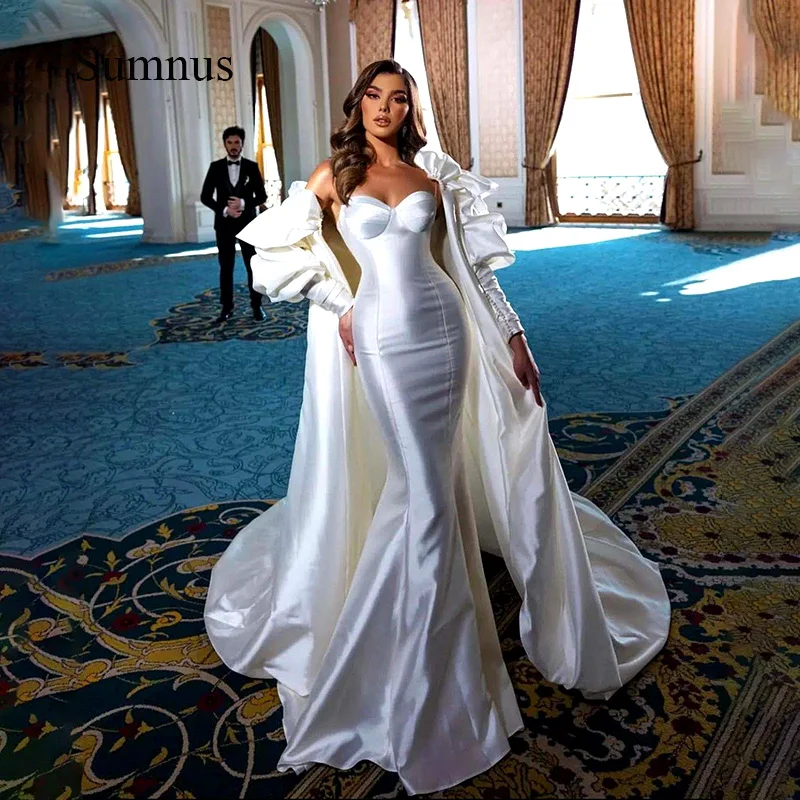 

Платье свадебное атласное на тонких бретельках, с юбкой-годе