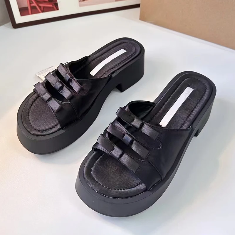 Женские босоножки на платформе толстая подошва квадратный высокий каблук