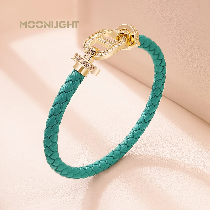 

MOONLIGHT Fashion Classic Pig Nose Shape Leather Braided Bracelet for Women Cubic Zirconia Bracelet Hand-woven Jewelry Gifts