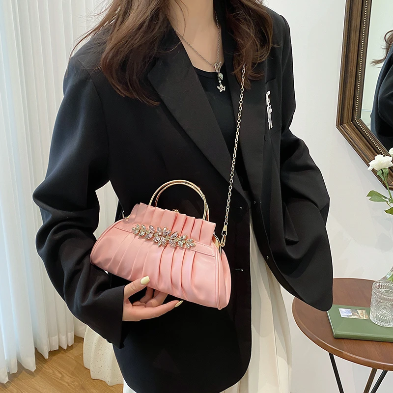 

Модная дамская сумочка с искусственными бриллиантами и цветами, женская сумка, новая сумка-мессенджер на плечо, высококачественные роскошн...