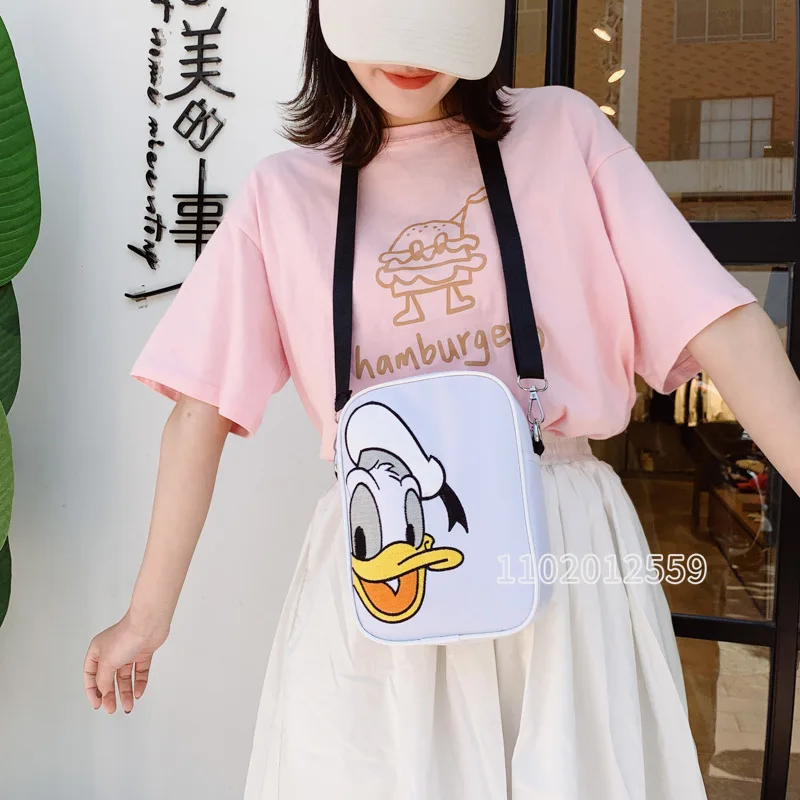 Disney Donald Duck 2022 New Handbag Cartoon Cute Women's Mobile Phone Bag Fashion Trend Casual Women's Shoulder Oblique Bag