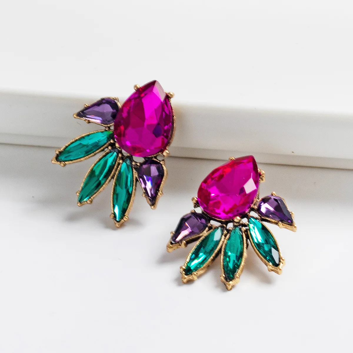 Винтажные модные простые серьги для женщин Большие европейские Элегантные