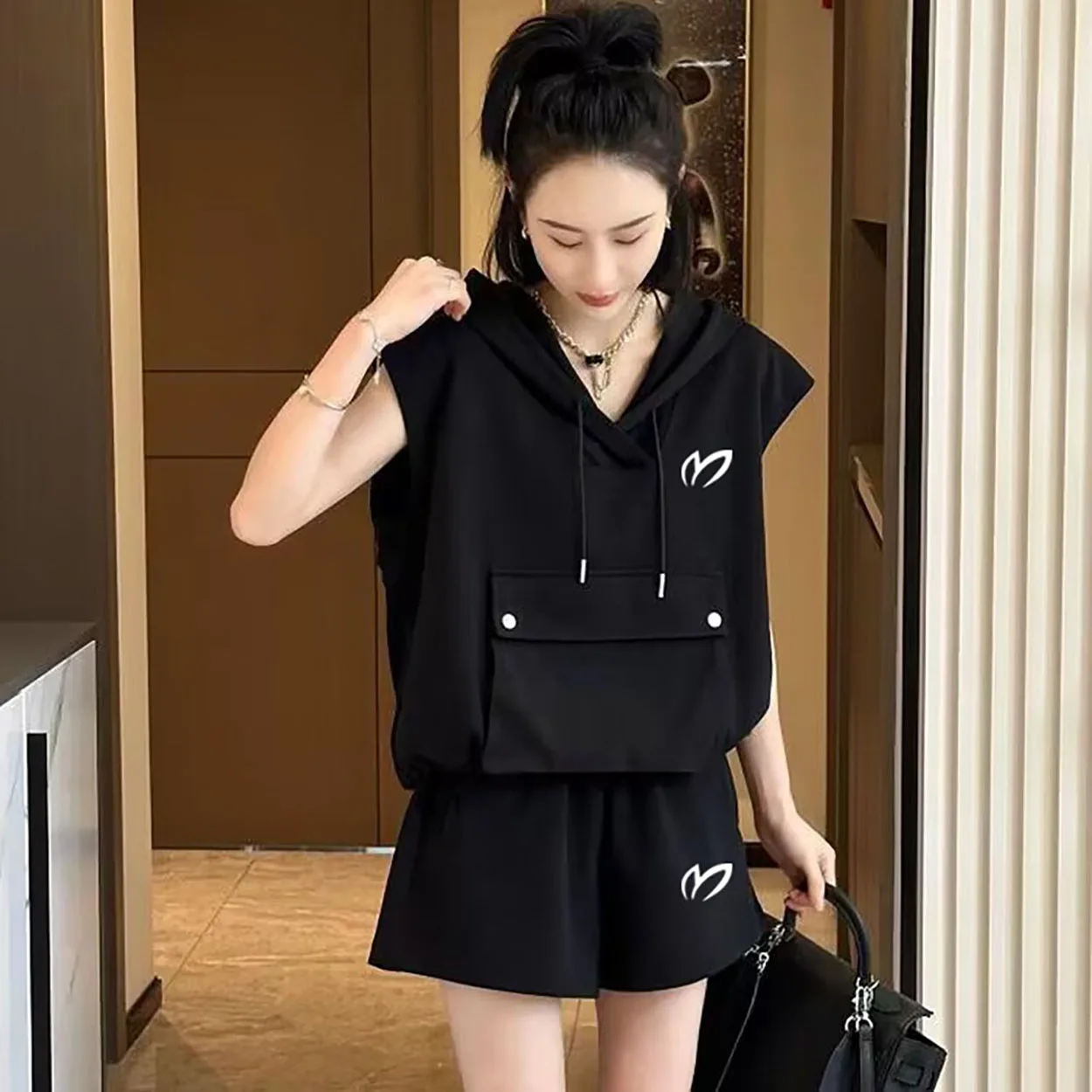 

2023 New Teenage Girls Clothes Sets Summer Short Sleeve Vest + Pants Fashion Casual Kids Tracksuit Children Clothing