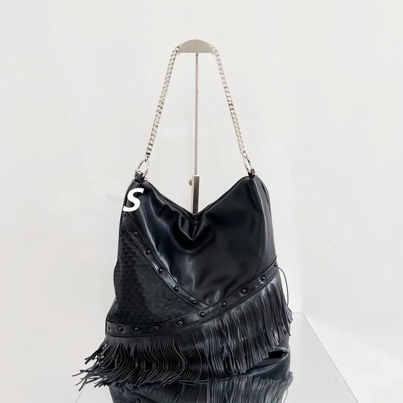 

Новинка 2023, уникальные дизайнерские сумки-мессенджеры на плечо с заклепками, высококачественный Женский кошелек и сумочки, роскошные модные сумки-мешки на молнии