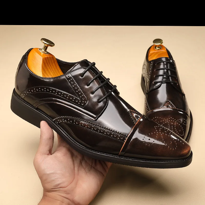 

Four Seasons of New Brogue Men's Formal Casual Leather Shoes Black Pointed Europe and The United States British Large Size P133