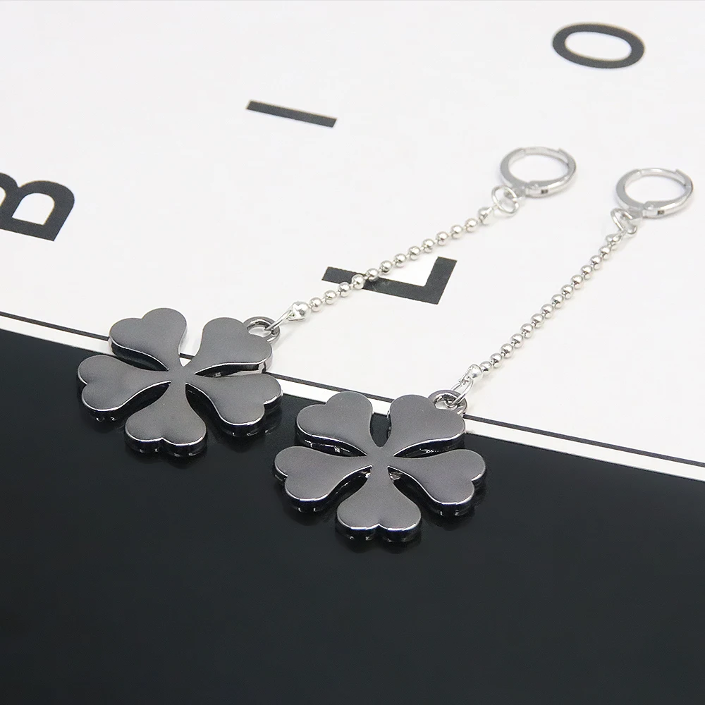 Аниме Semanggi Hitam Anting Yami Asta Yuno klip Telinga iingдо Panjang для женщин