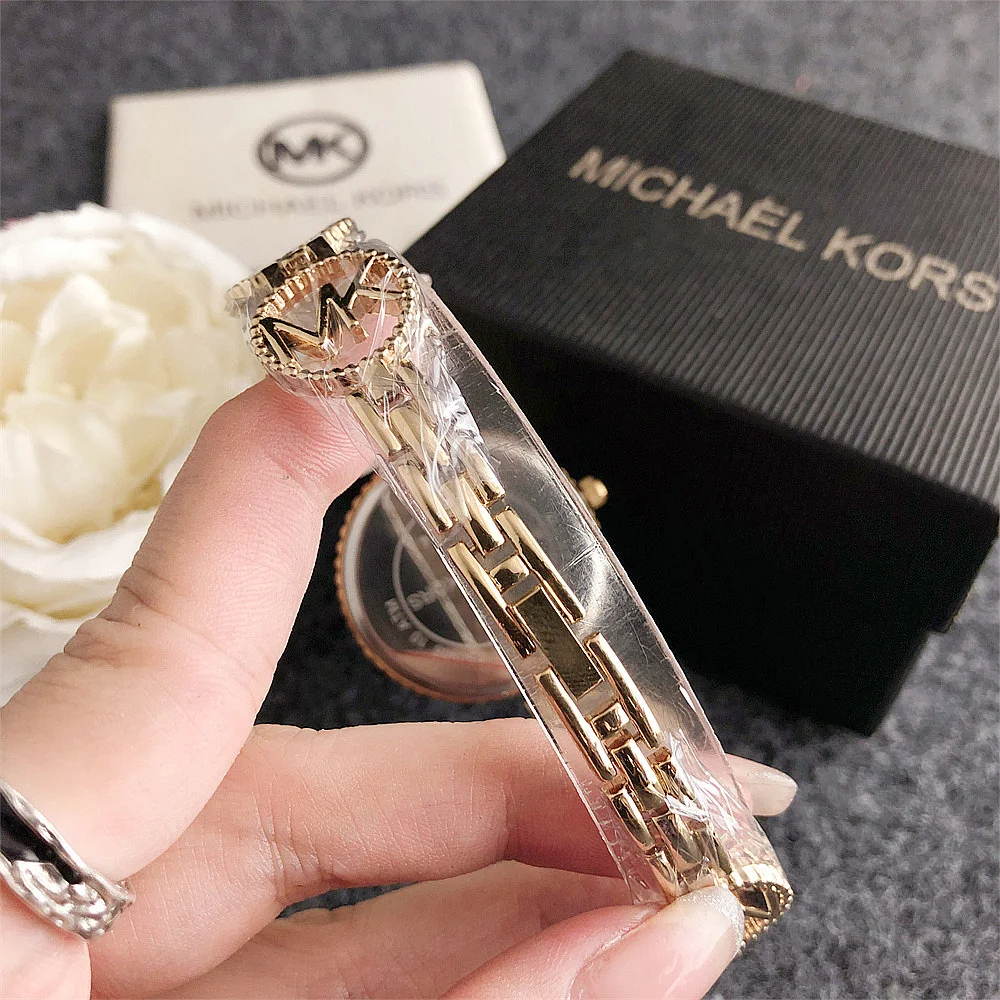 Фото Женские кварцевые часы Michael Kors 2026: повседневный минималистичный дизайн, модные деловые наручные часы, роскошный подарок для женщин №5