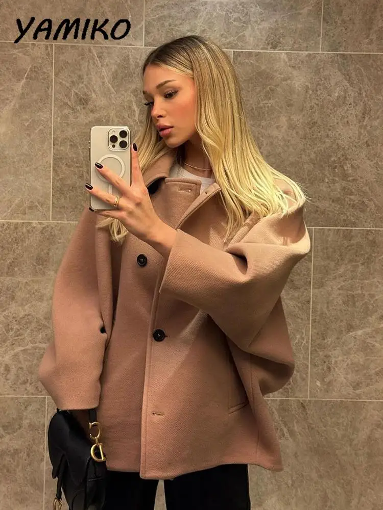 

Fashion Woolen Short Coat For Women Lapel Collar Cape Sleeves Asymmetric Button-up Cloak Coats Female Casual Streetwear Outwear