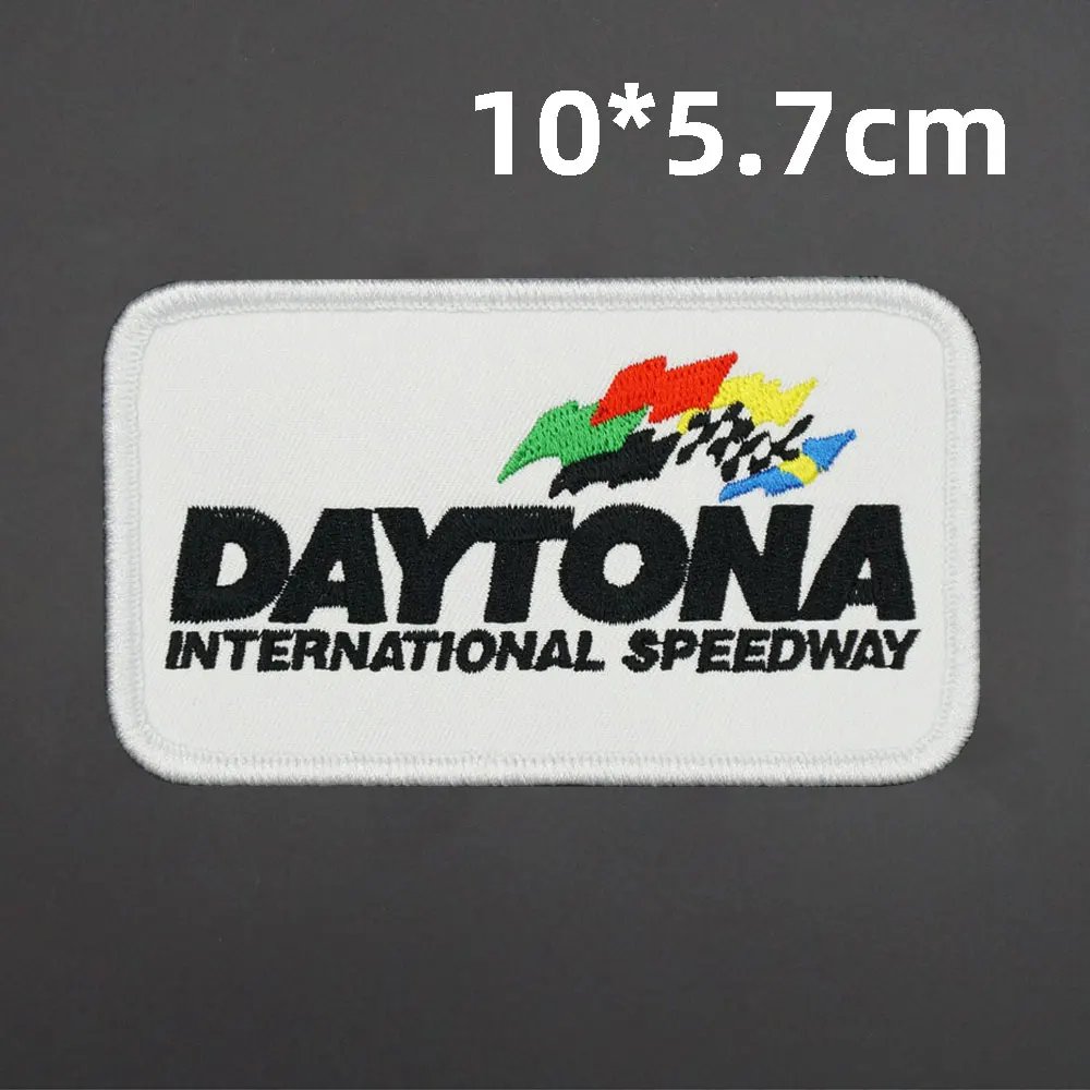 Гоночные грузовики мотоцикл значок вышитые патчи с крючком подложка