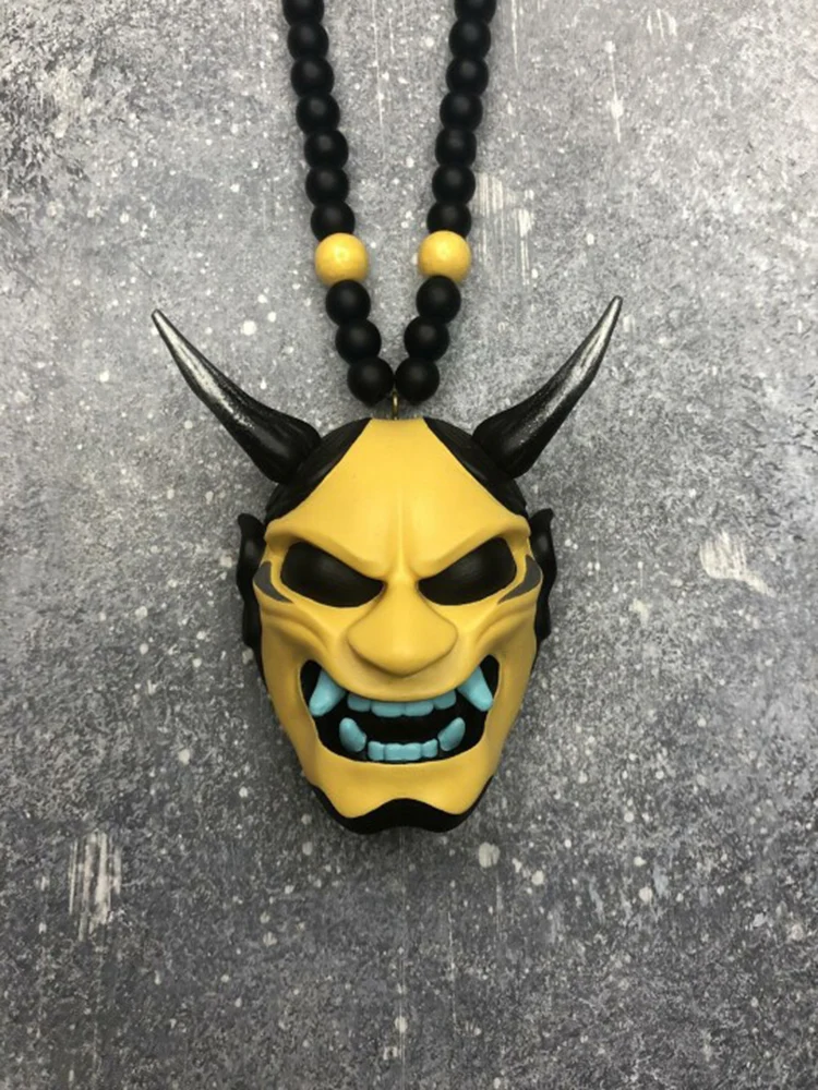 

Шлем Samurai Kabuto Hannya, японское Автомобильное зеркало заднего вида Oni, очаровательные аксессуары для интерьера, подвеска с дьявольским орнамент...