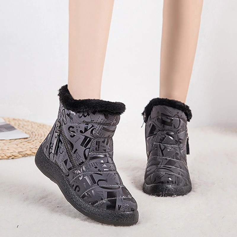 Рисунок 3 - Женские ботинки 2023