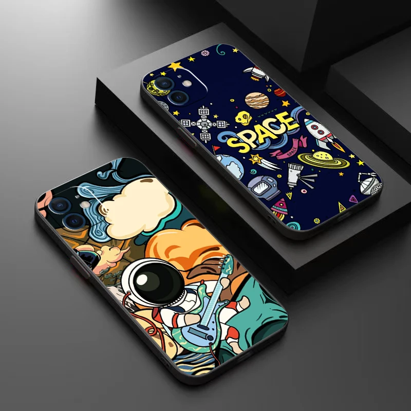 

Cartoon Astronaut Phone Case For Funda iPhone 13 12 11 Pro Max Mini X XR XS Max 6 6s 7 8 Plus Etui Celular Soft Liquid Silicon