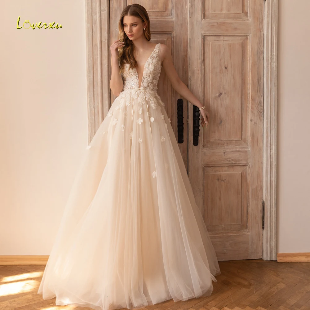 Brilhante a Linha Vestidos de Casamento Decote em v sem Mangas Vestido de Novia Robe de Marrie Loverxu Boho Rendas Apliques 3d Flores Praia 2022