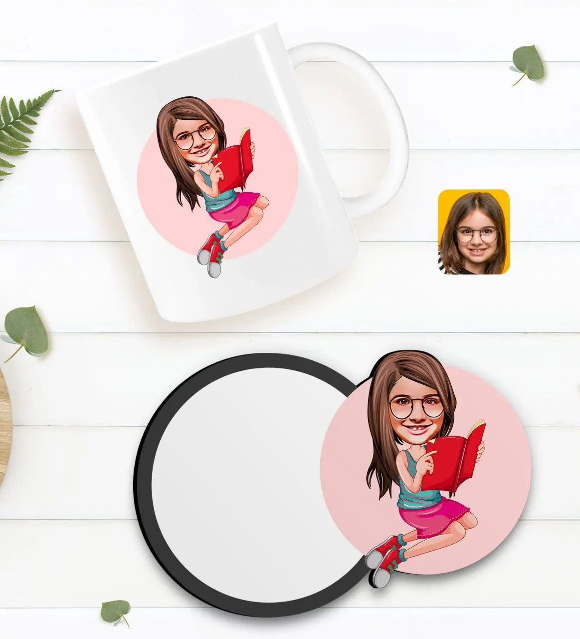 

Персонализированная женская детская карикатура белая кружка и деревянная подставка в подарок фотография