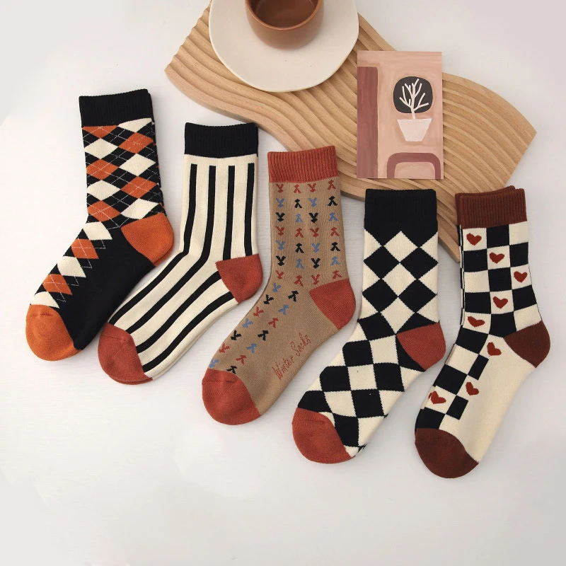 

Women Socks 2022 New Winter Socks Warm High Quality Combed Cotton Fashion Retro Style Plaid Thick Cute Long Women's Socks