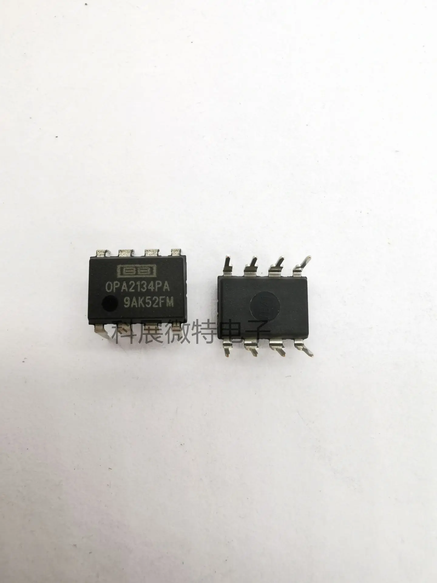 

Оригинальный Новый интегрированный чип OPA2134PA OPA2134 DIP-8