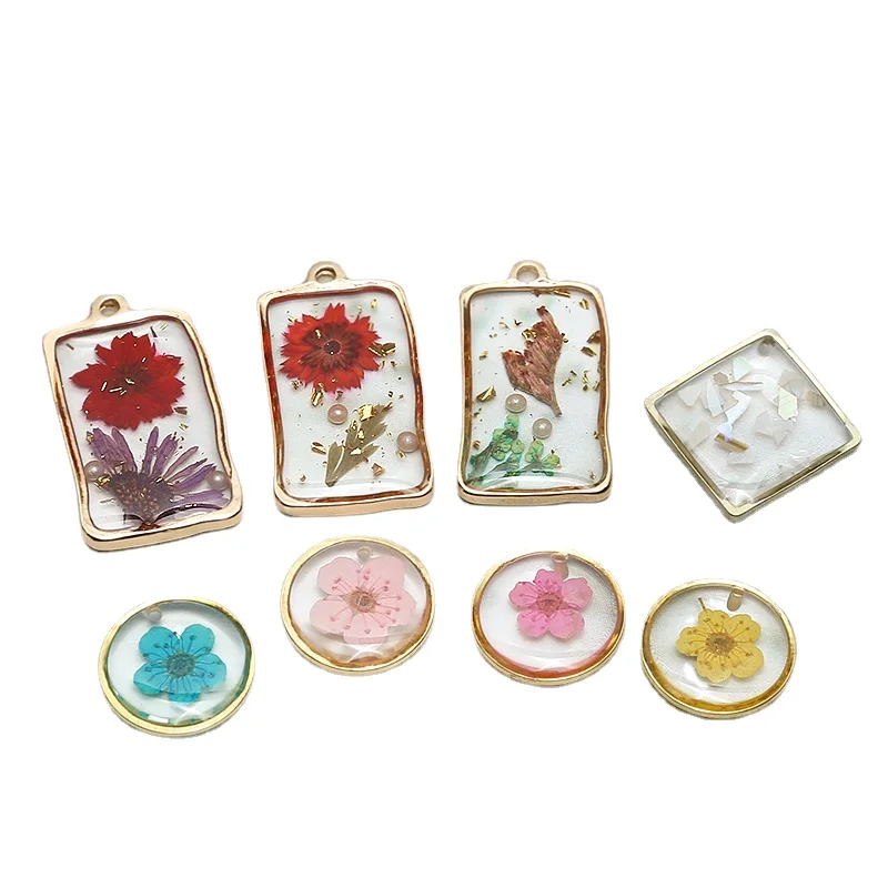 

Transparent geometric resin inlaid with gold foil immortalized Flower Pendant DIY hand Jewelry Earring accessories material