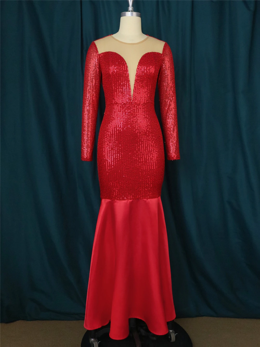 Рисунок 2 - Роскошные блестящие платья русалки