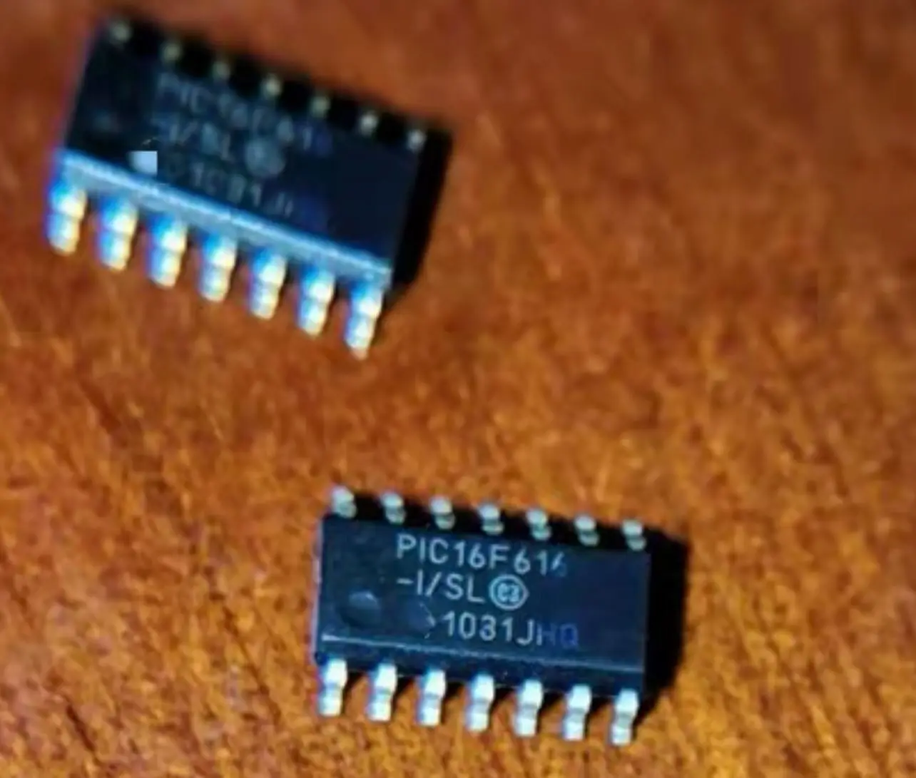 

10PCS/PIC16F616-I/SL PIC16F616 -I/SL