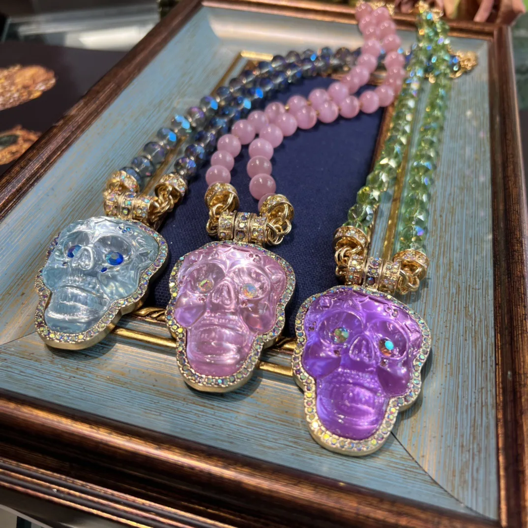 

Retro fashion personality cute sweet skull shape magnet pendant